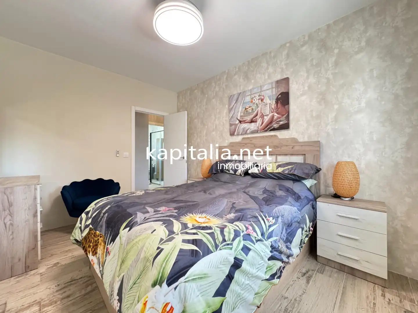 Schlafzimmer von Wohnungen zur Miete in Ontinyent mit Klimaanlage, Heizung und Schwimmbad