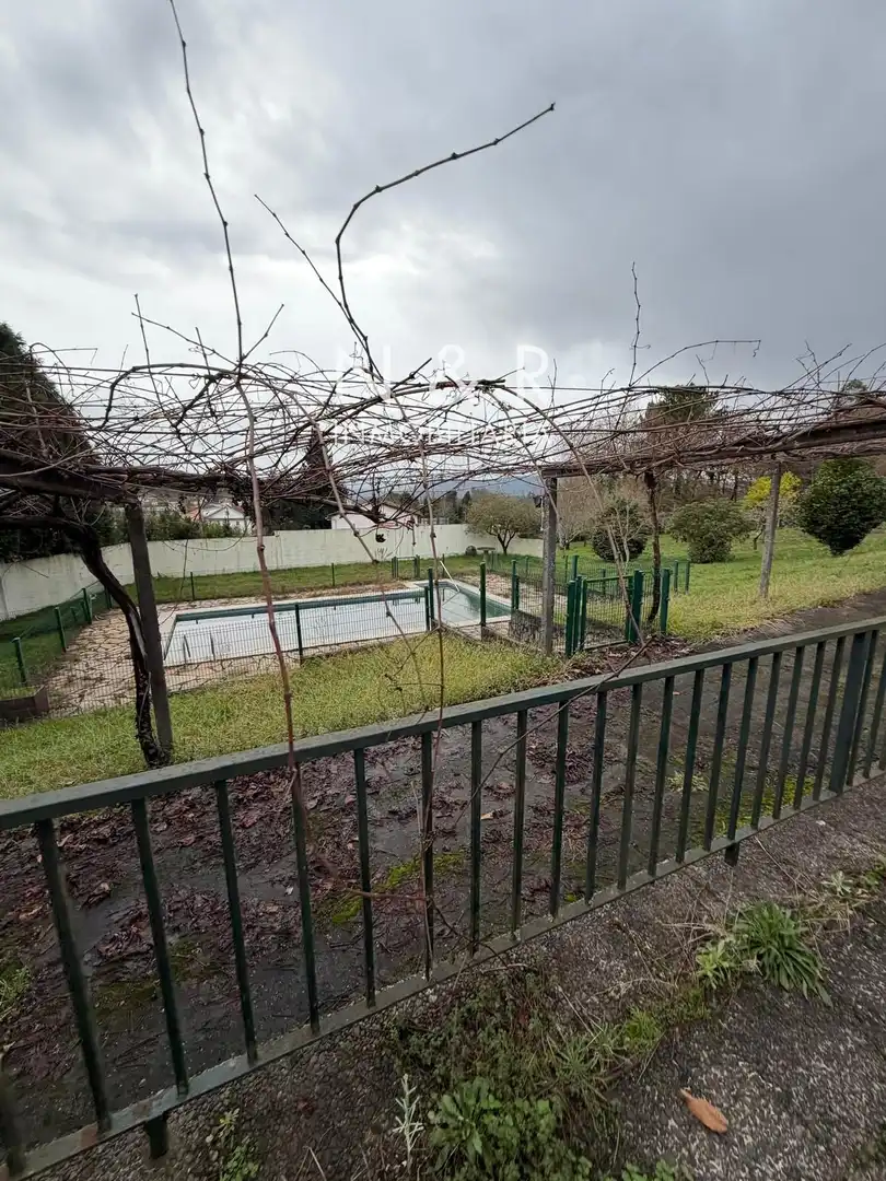 Casa o xalet en venda en Teo amb Calefacció i Moblat