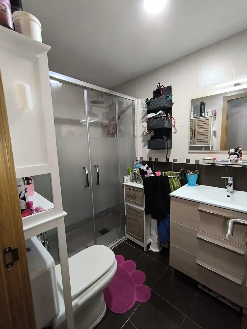 Badezimmer von Wohnung zum Verkauf in Ocaña mit Klimaanlage, Heizung und Abstellraum