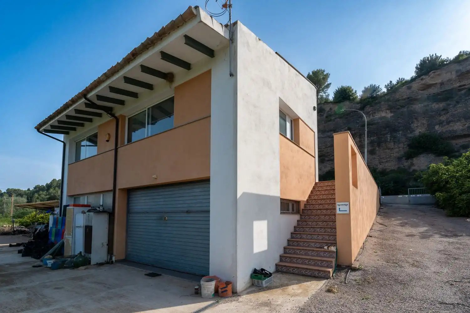 Vista exterior de Local en venta en Aldover