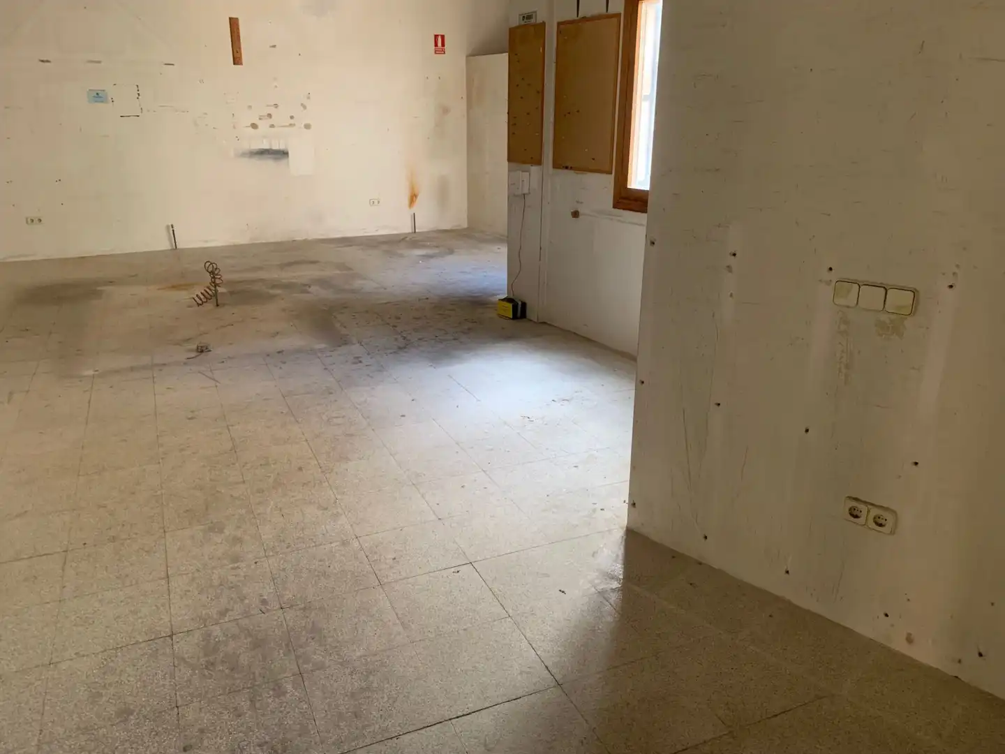 Geschaftsraum zum Verkauf in Ávila