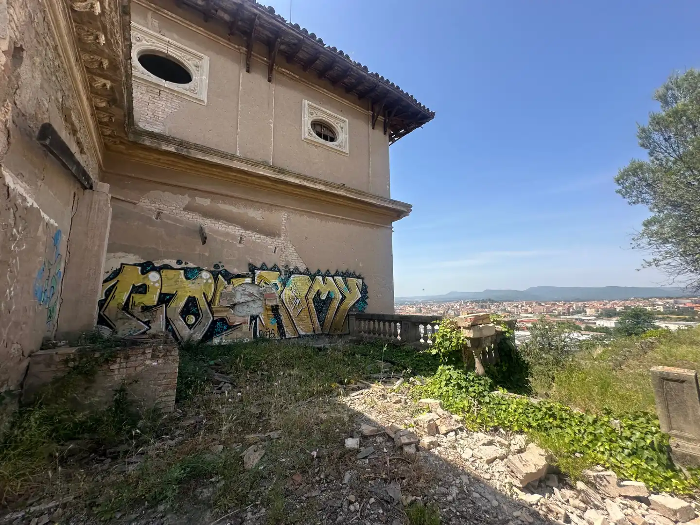Vista exterior de Casa o chalet en venta en Manresa con Jardín privado, Terraza y Balcón