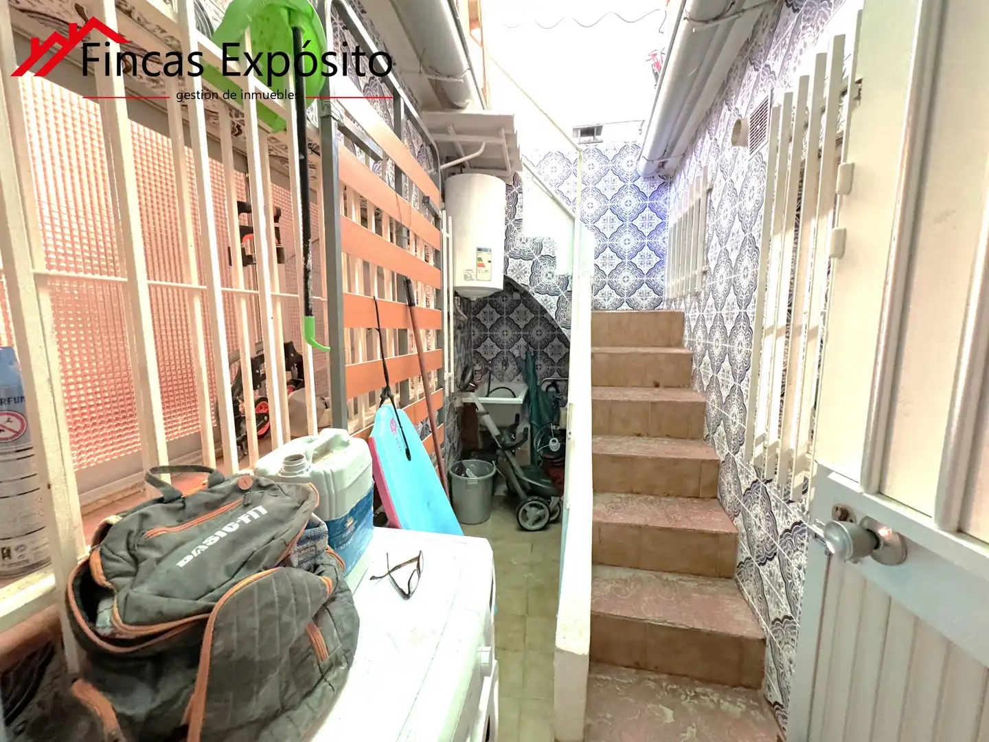 Vista exterior de Casa o xalet en venda en Vélez-Málaga amb Aire condicionat, Calefacció i Terrassa
