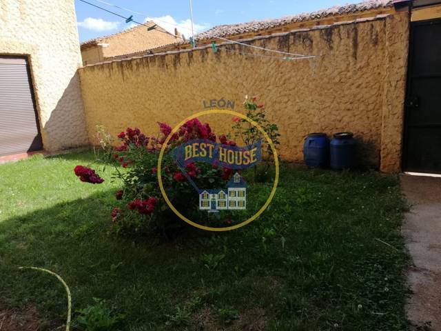 Edificio en Venta en El Burgo Ranero