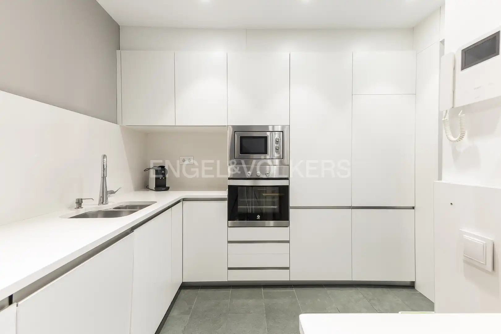 Cocina de Piso en venta en Barcelona con Aire acondicionado, Calefacción y Amueblado