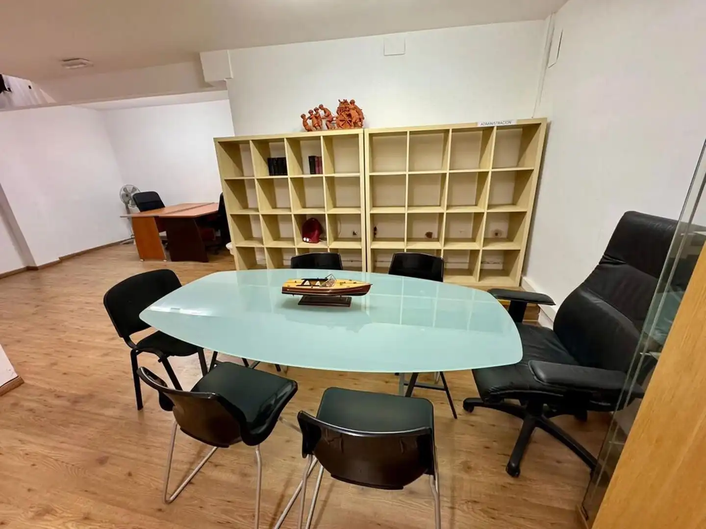Gewerbefläche zum Verkauf in Josep Sangenis, imagen 29