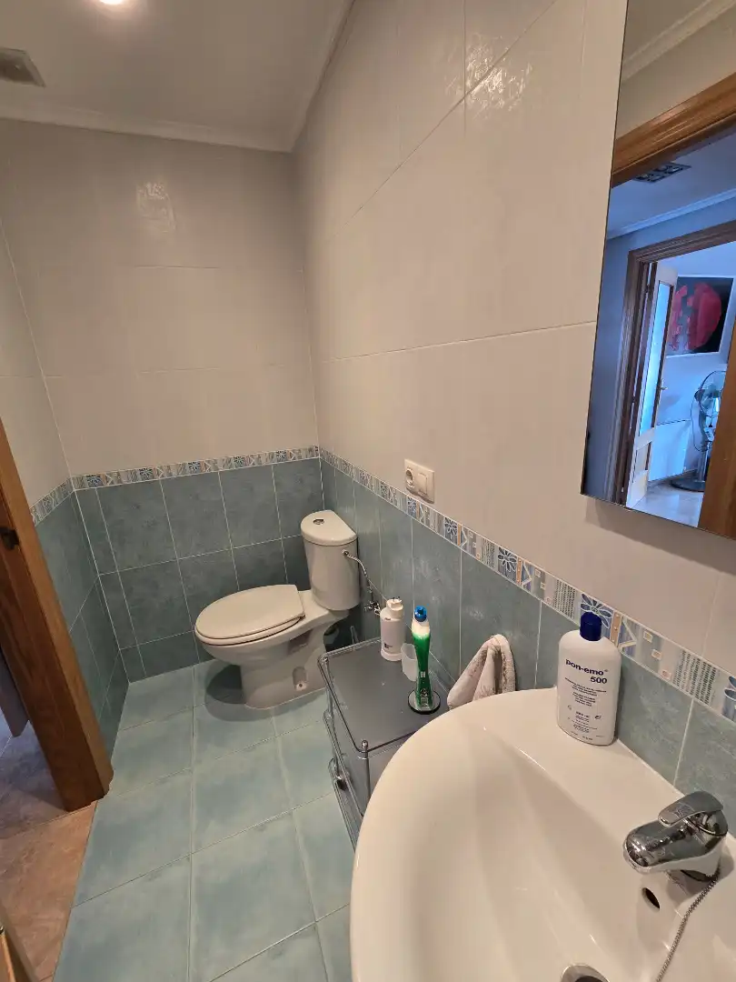 Baño de Ático en venta en Bareyo con Calefacción, Terraza y Amueblado