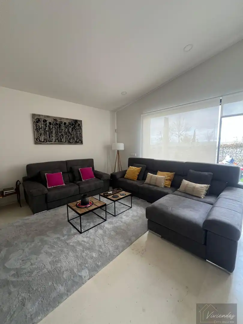 Sala de estar de Casa o chalet en venta en Boadilla del Monte con Calefacción, Trastero y Alarma