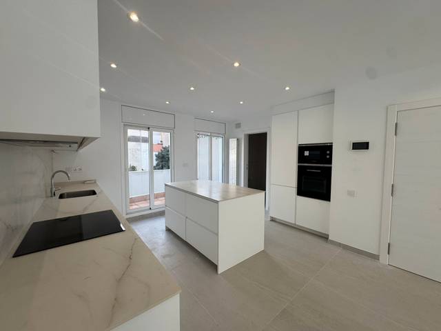 Casa adosada en Venta en Carrer Ponent en Can Fatjó - Sant Jordi Park - Plana del Castell