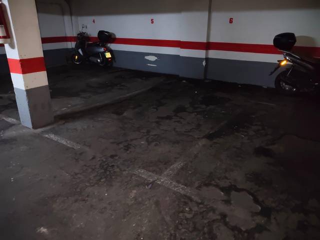 Garaje en Venta en La Granja