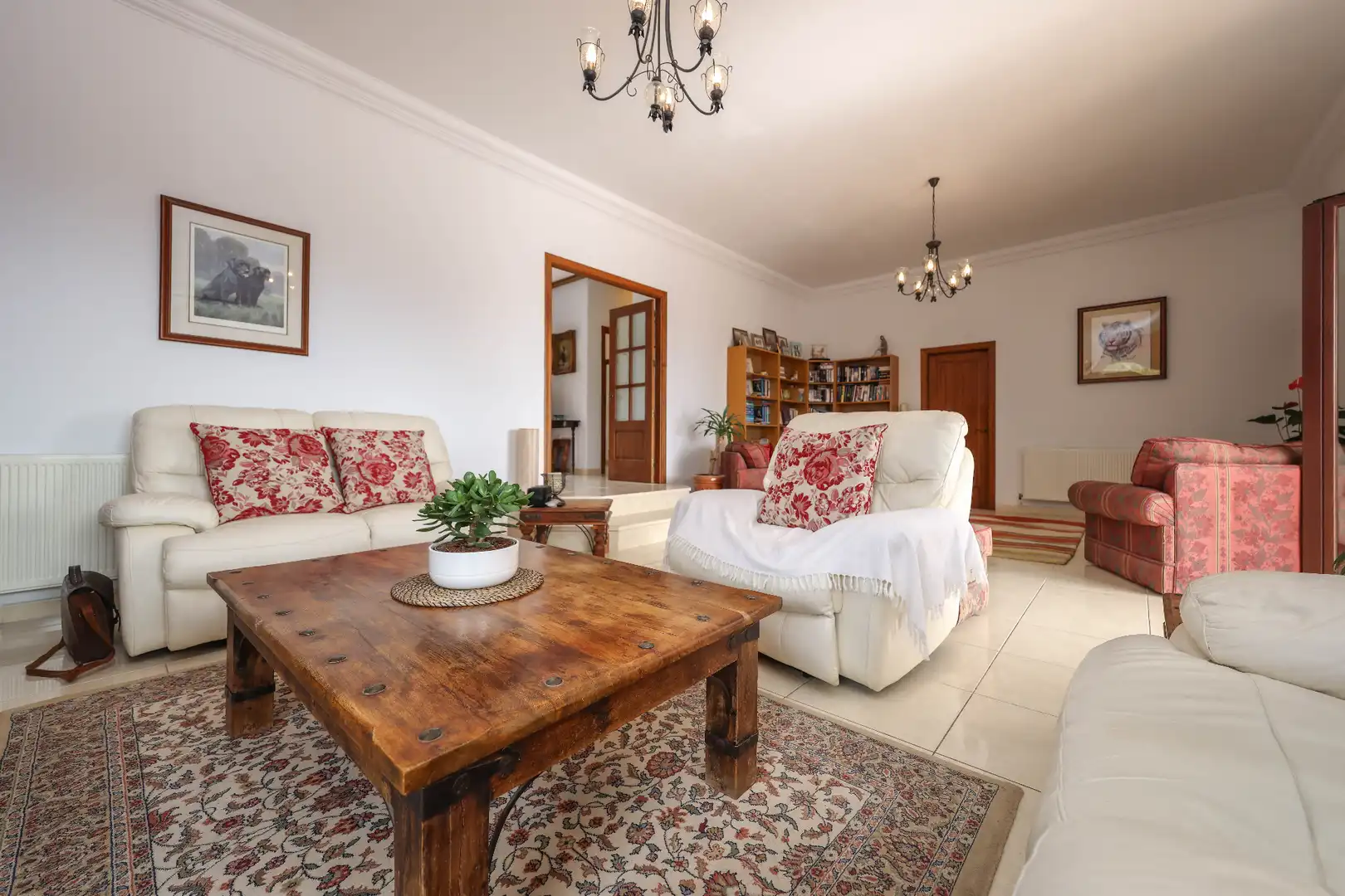 Sala de estar de Casa o chalet en venta en Casarabonela con Aire acondicionado, Jardín privado y Piscina