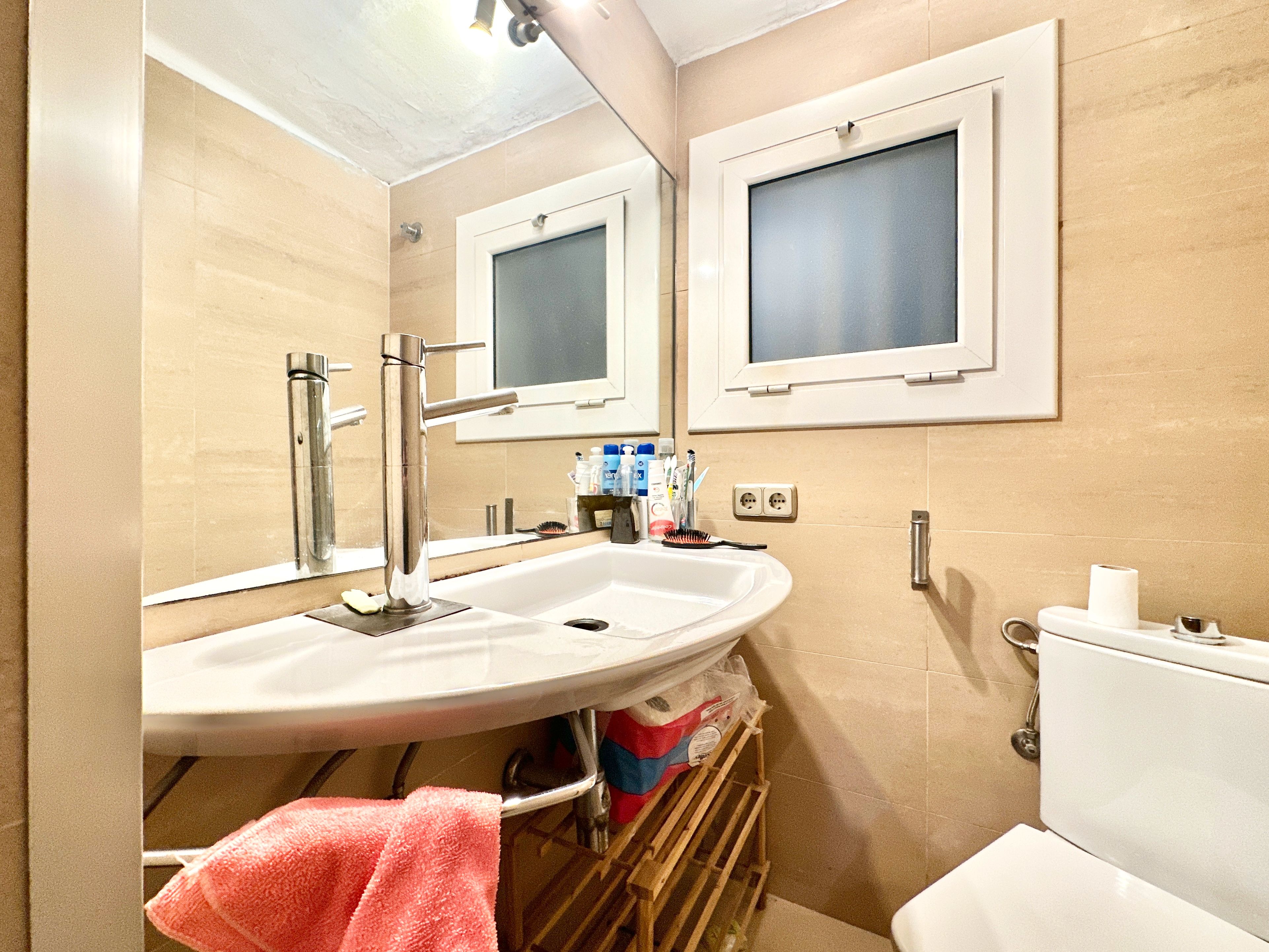 Bathroom of Planta baja for sale in  Barcelona Capital