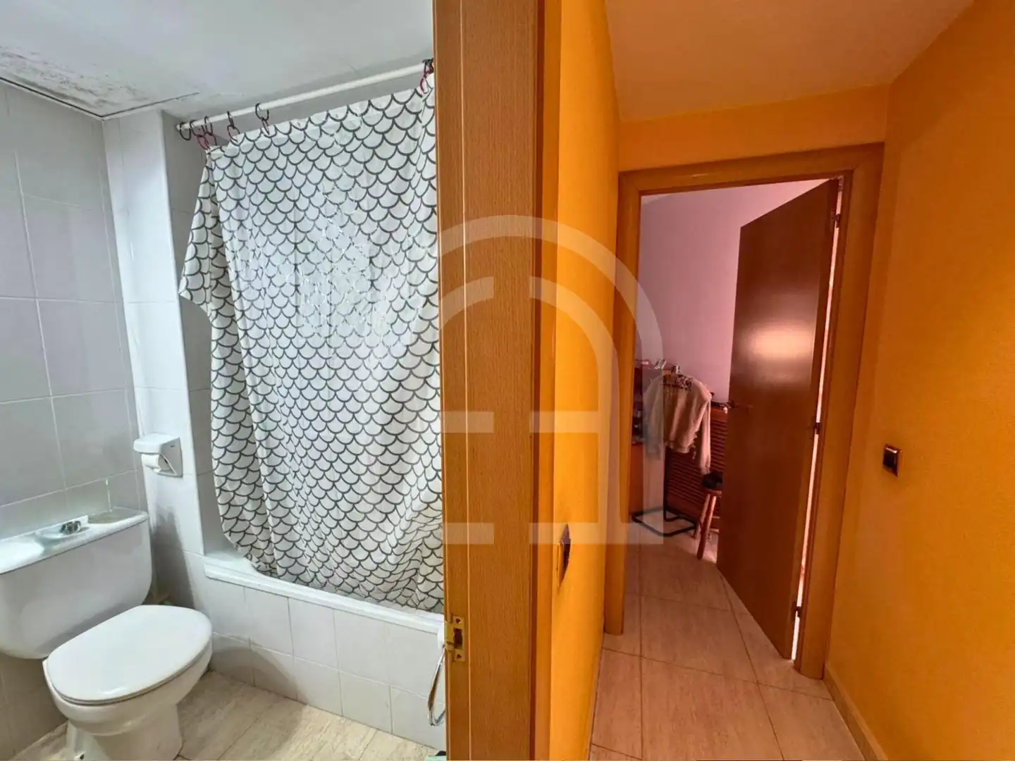 Bathroom of Flat for sale in Mollet del Vallès  with Air Conditioner, Heating and Storage room