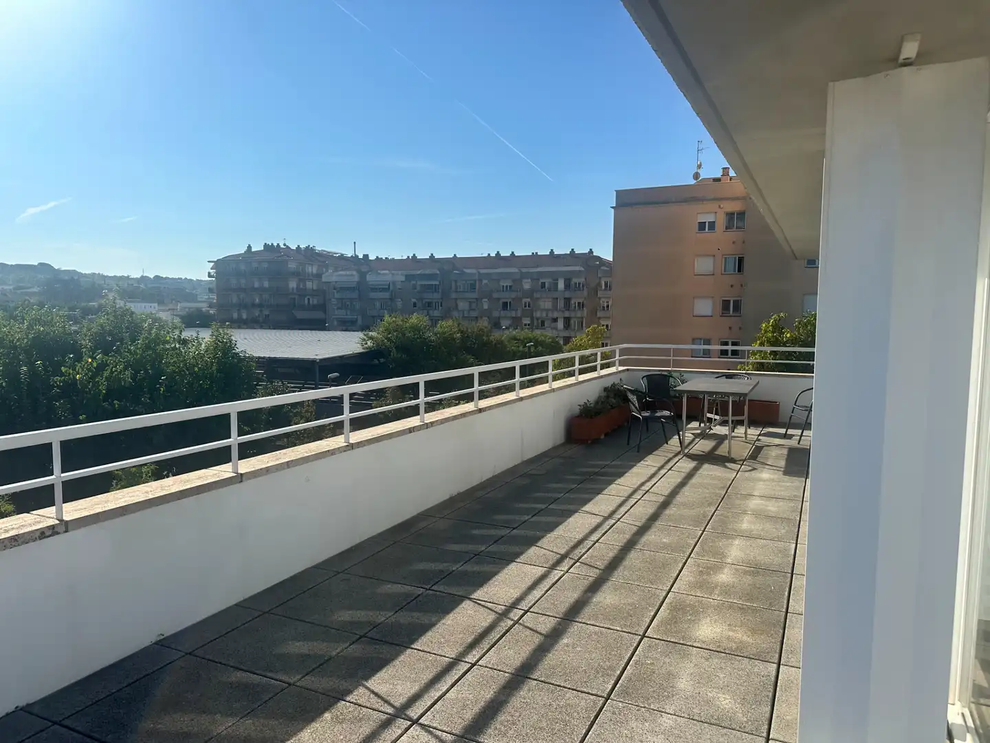 Àtic de lloguer a Eixample Sud – Migdia