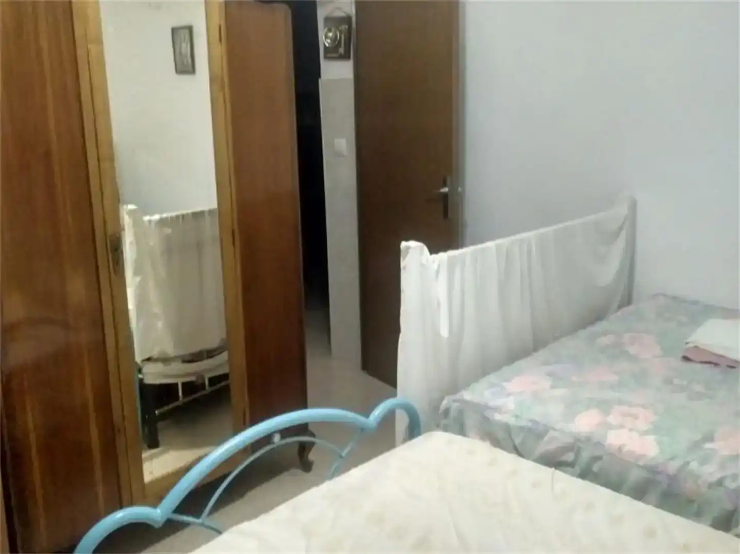 Dormitori de Casa adosada en venda en Hinojosas de Calatrava amb Aire condicionat