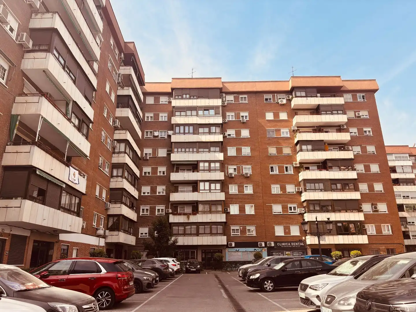 Außenansicht von Wohnung zum Verkauf in Madrid mit Klimaanlage, Heizung und Terrasse