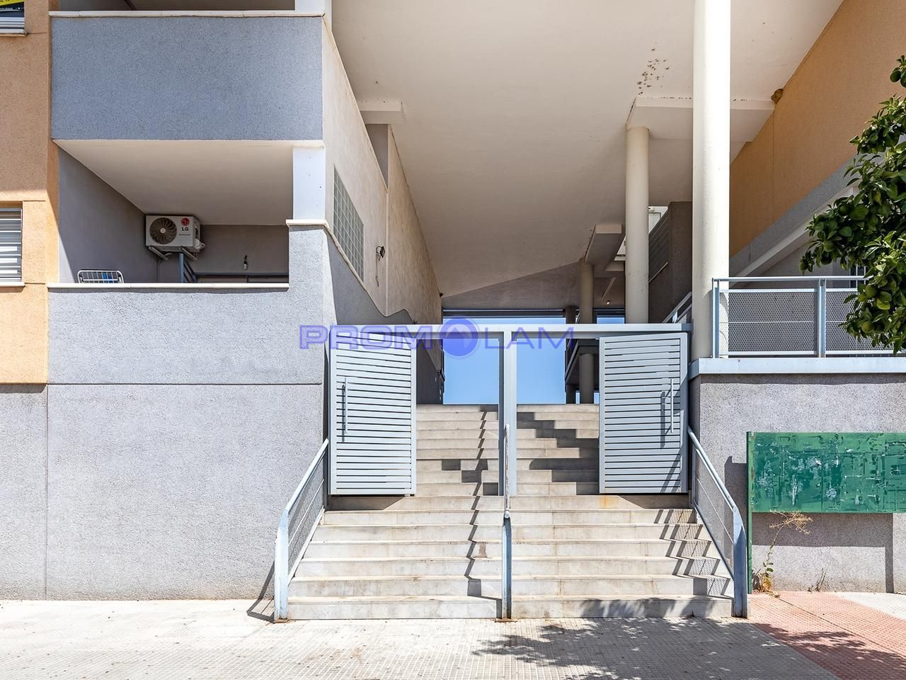 Flat for sale in Almensilla  with Terrace