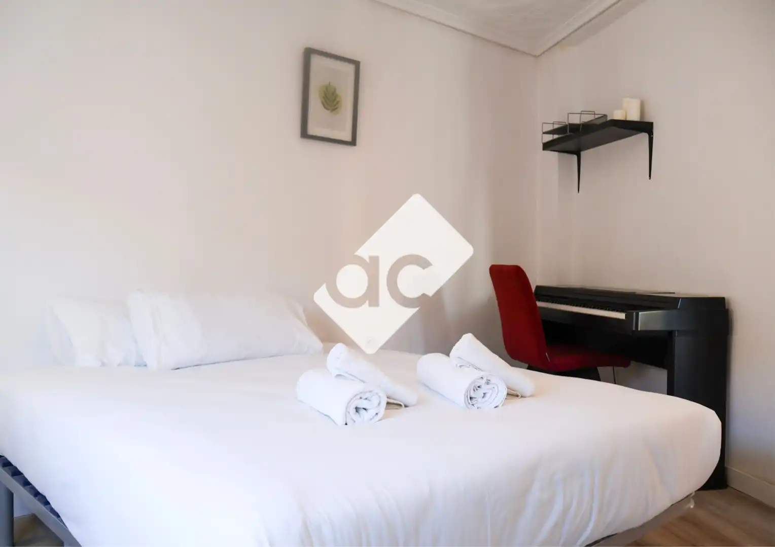 Habitación de Apartamento de alquiler en Valencia con Aire acondicionado, Calefacción y Parquet