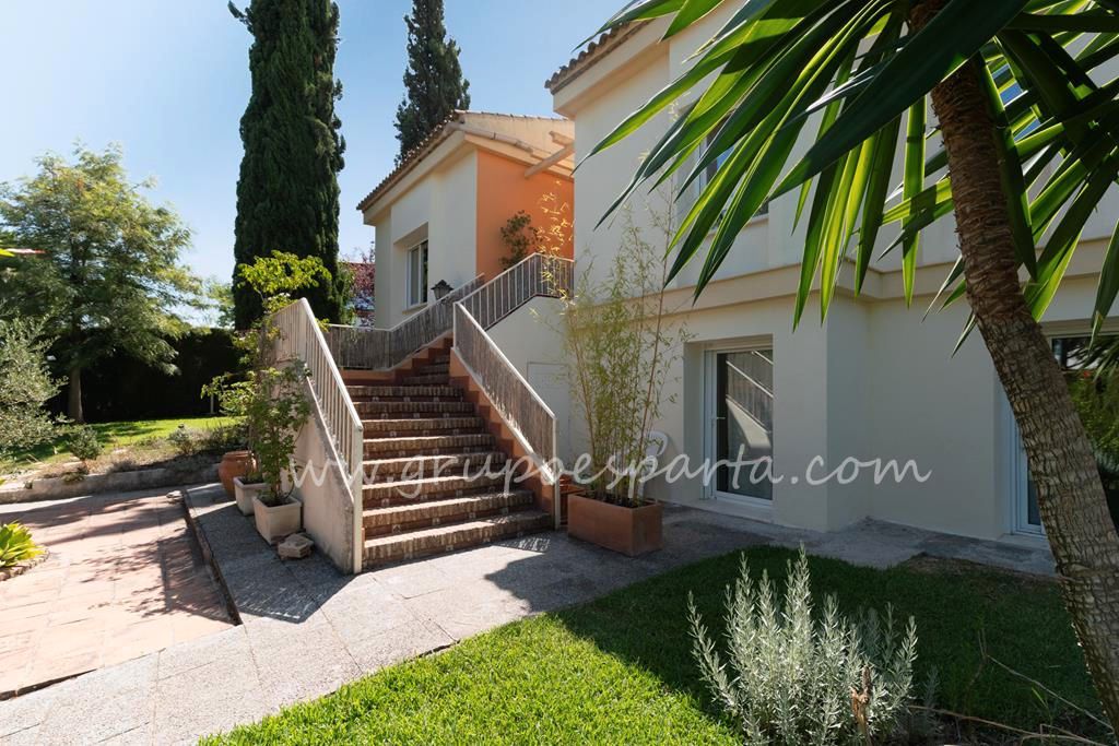 Garden of House or chalet for sale in Mairena del Aljarafe  with Air Conditioner, Private garden and Storage room