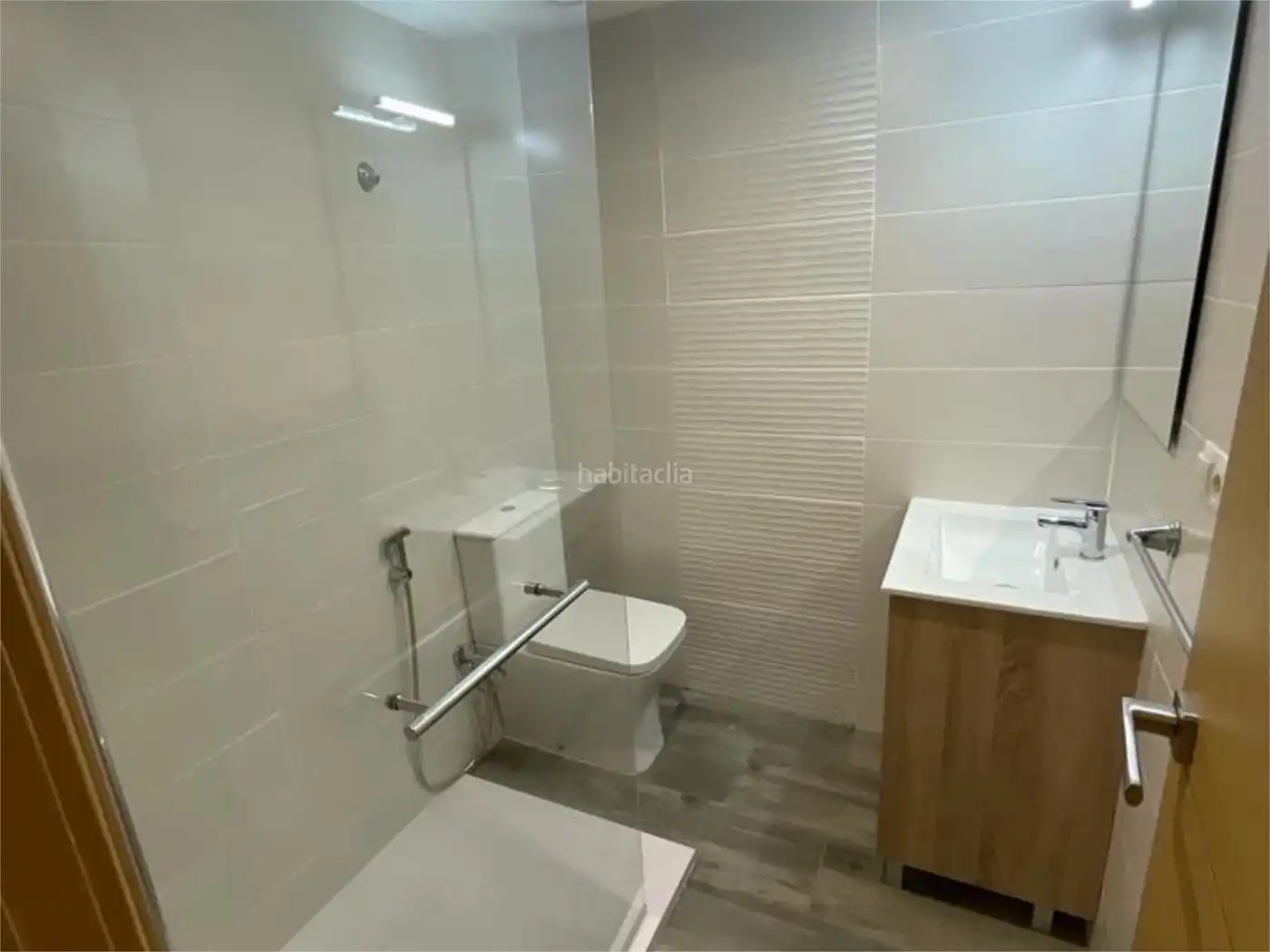 Loft amb ascensor de lloguer a Carrer de Jesús 81, imagen 4
