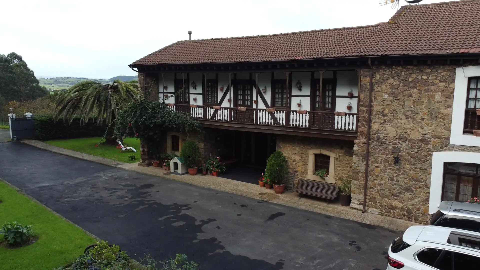 Haus mit Terrasse zum Verkauf in Barrio FONDO-GUIMARAN 16, imagen 3