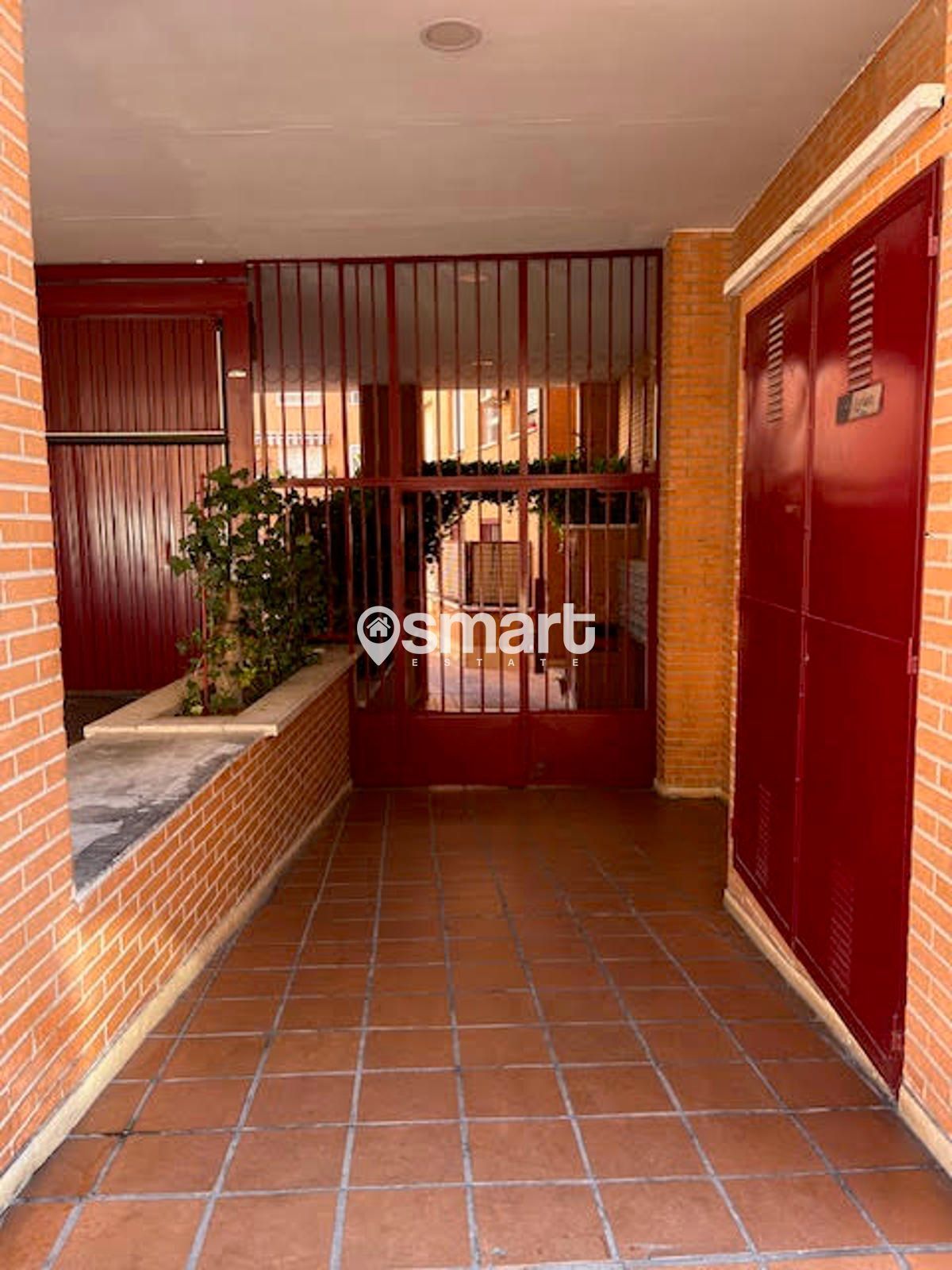 Flat for sale in Humanes de Madrid  with Storage room
