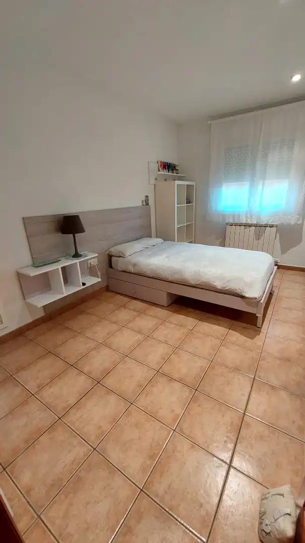 Habitación de Casa adosada de alquiler en Vilagrassa con Aire acondicionado, Calefacción y Jardín privado