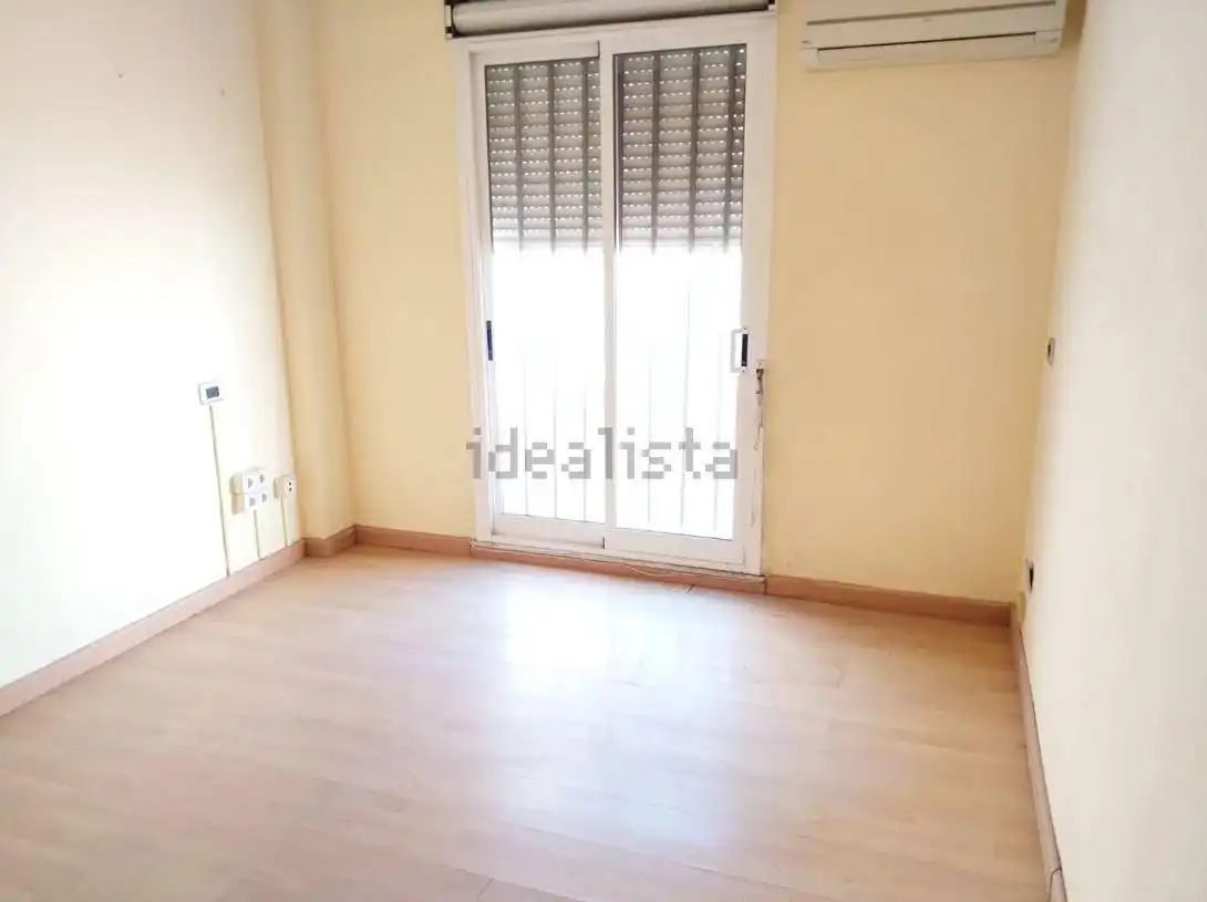 Habitación de Piso en venta en Sollana con Terraza y Balcón