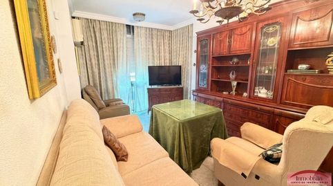 Foto 2 de Piso en venta en Barriada Villegas, Villegas, Sevilla Capital