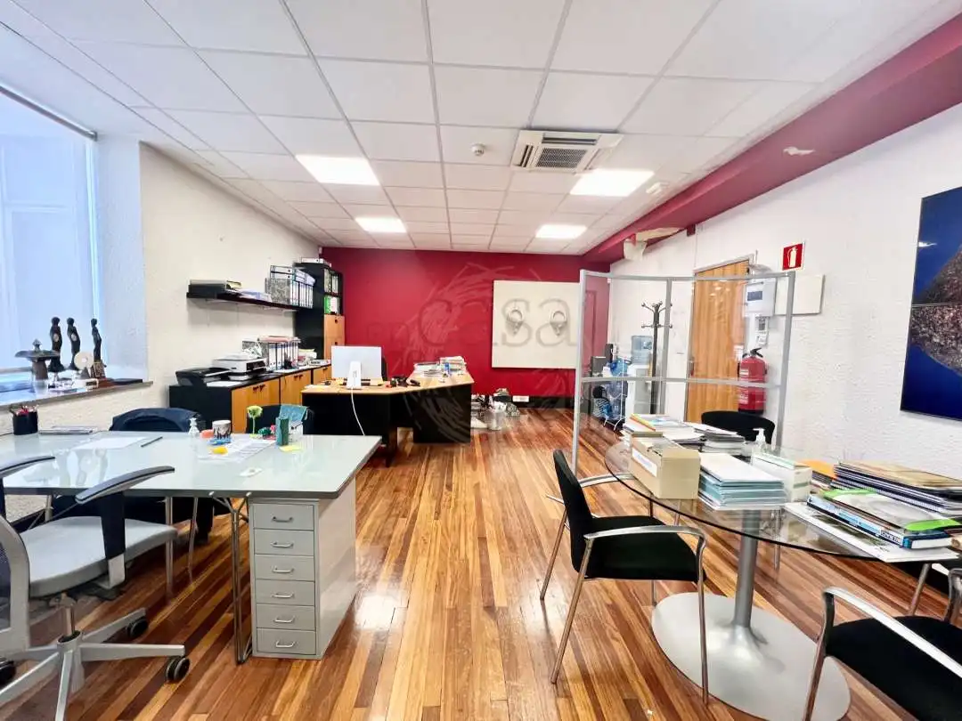 Office space with lift for sale in Gran Vía de Don Diego López de Haro 17, imagen 22