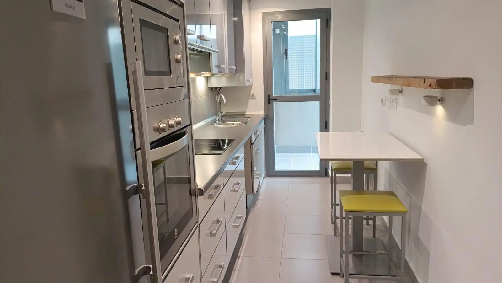 Kitchen of Flat for rent in Las Rozas de Madrid  with Air Conditioner, Heating and Private garden