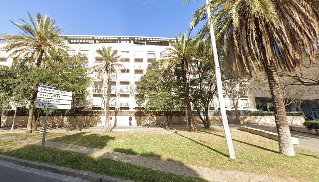 Vista exterior de Piso en venta en  Barcelona Capital