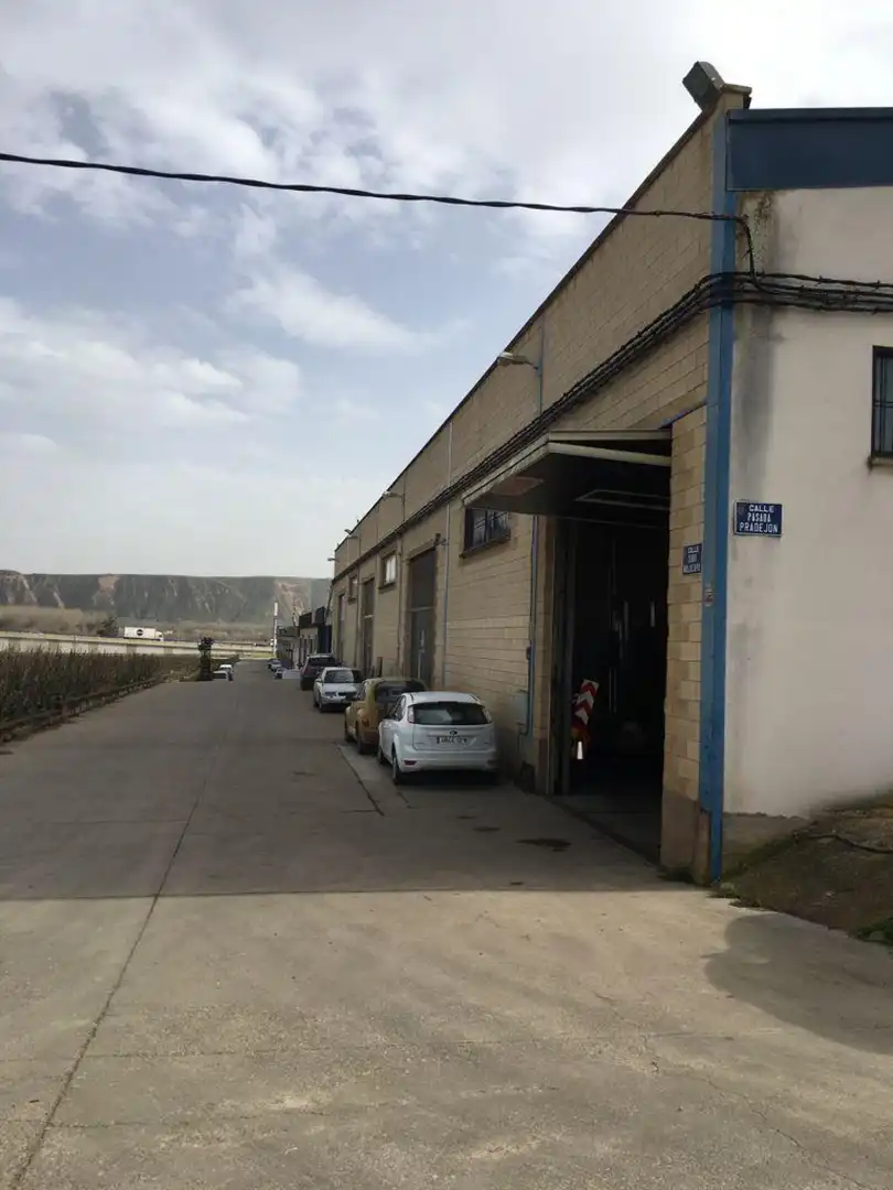 Industrial buildings for sale in Albelda de Iregua - Cno. Pradejón, Pradejón