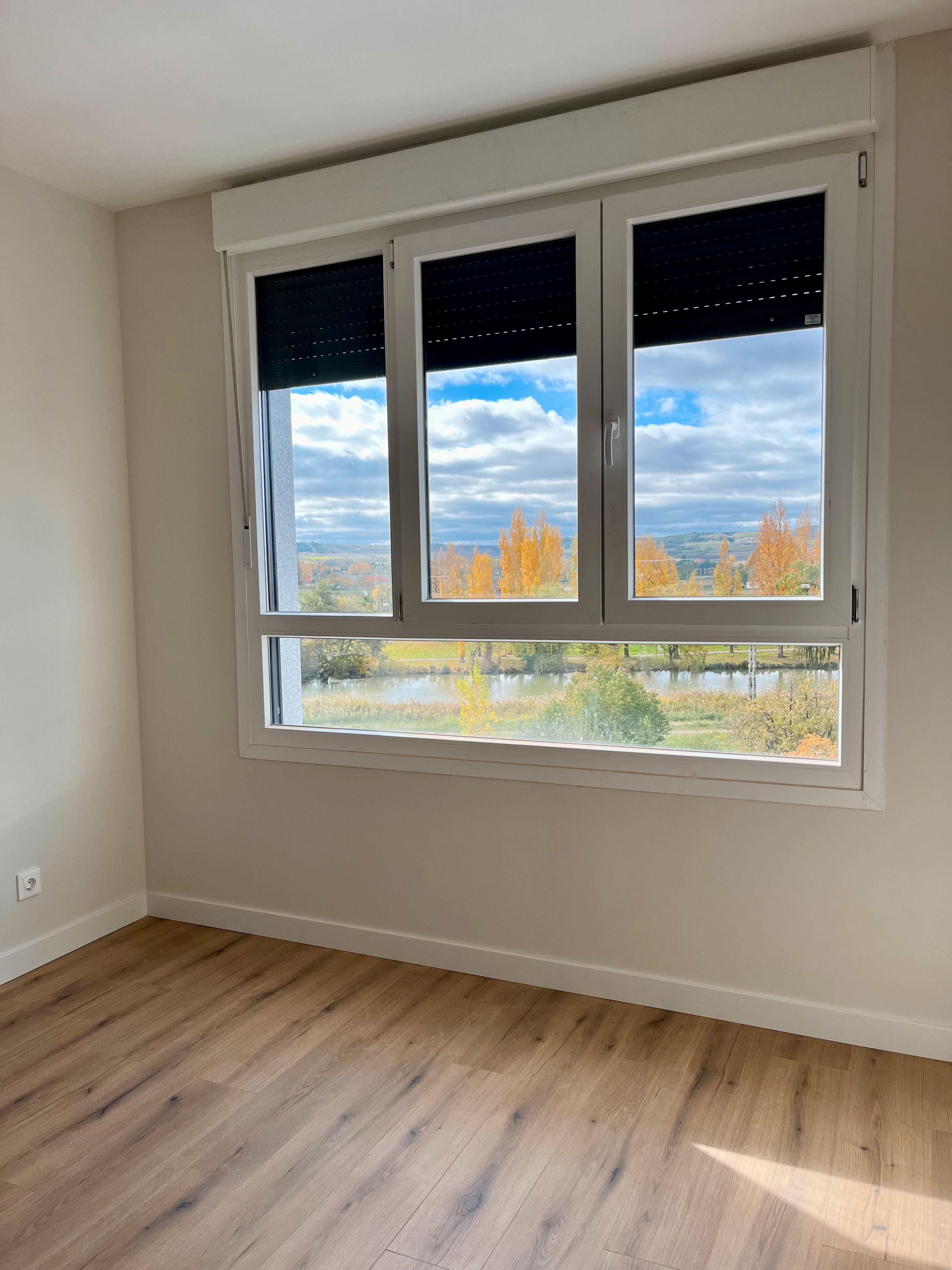 Bedroom of Flat for sale in Palencia Capital  with Storage room and Community pool