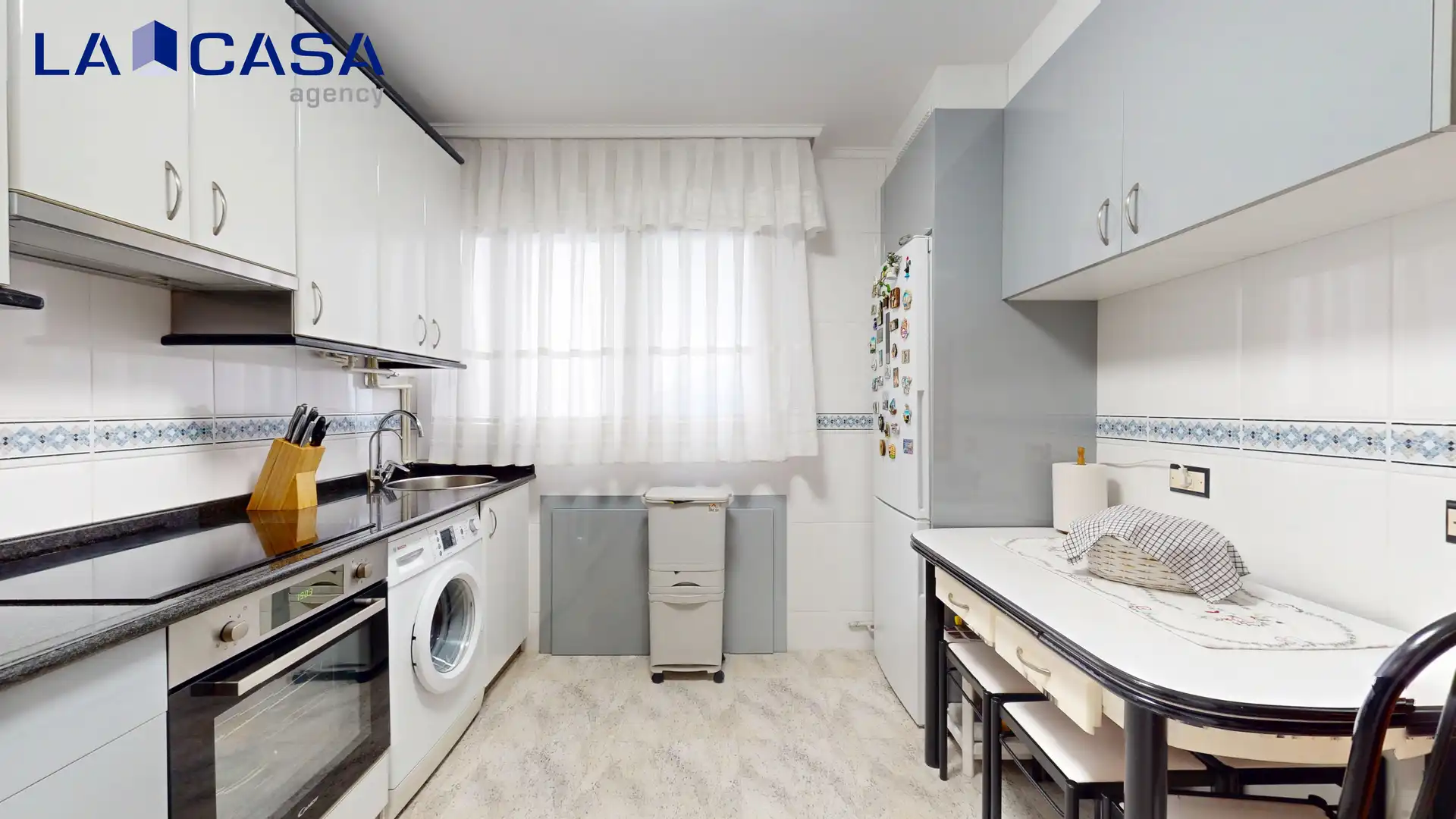 Cocina de Piso en venta en Bilbao  con Balcón