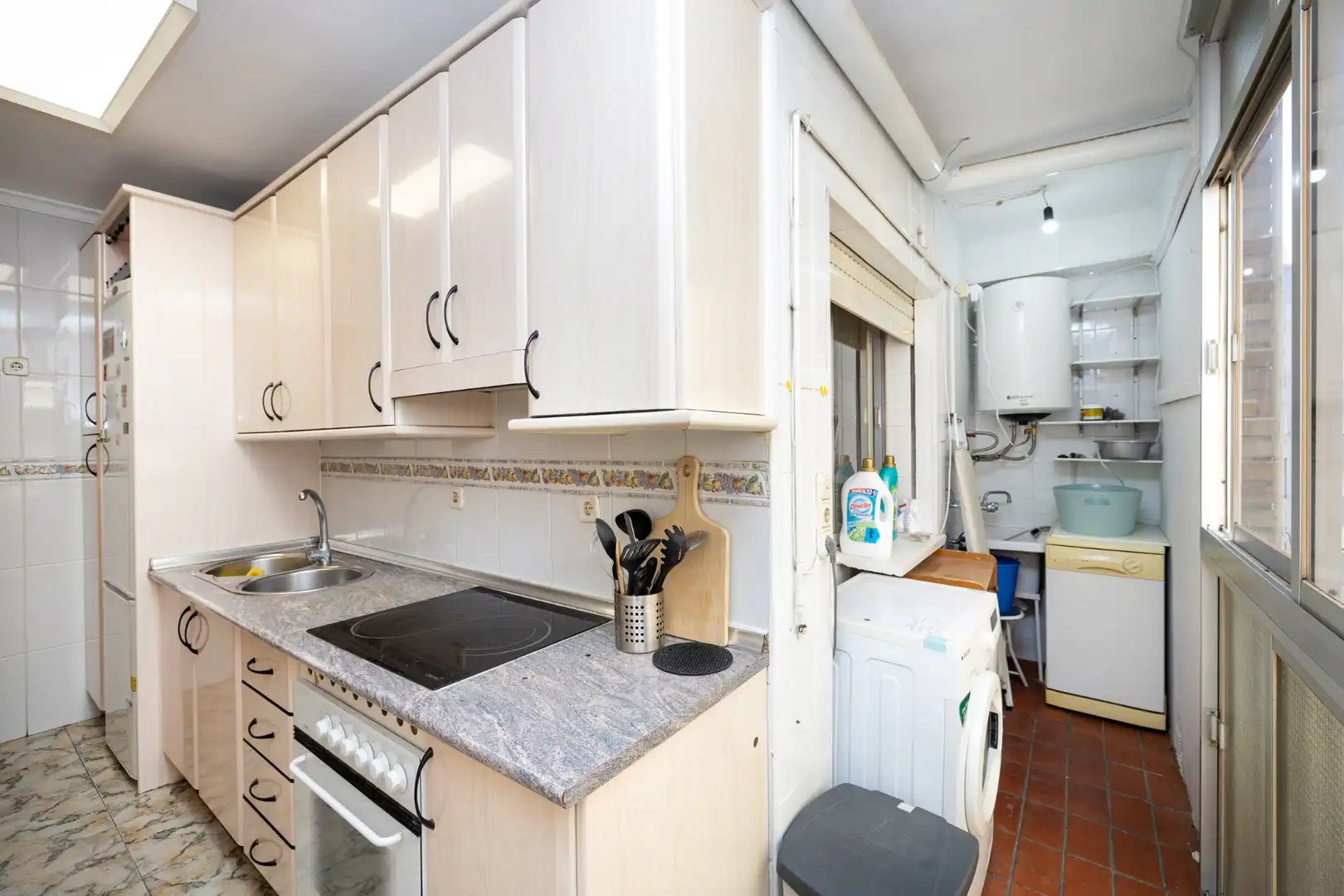 Küche von Wohnung zur Miete in Granada mit Klimaanlage, Möbliert und Waschmaschine