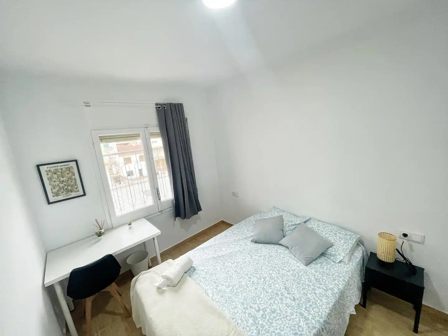 Habitación de Piso para compartir en Manresa con Amueblado, Horno y Lavadora