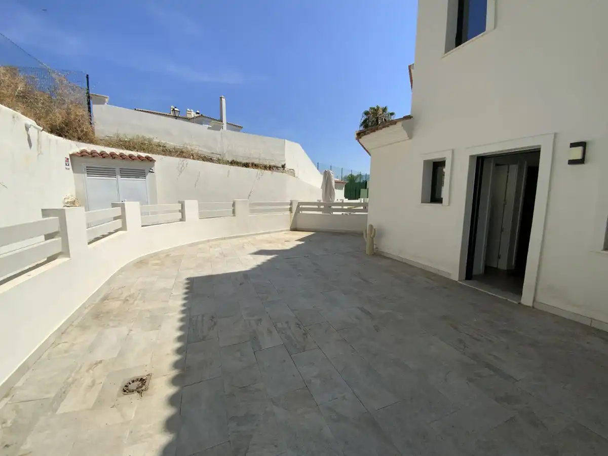 Adossat amb piscina en venda a Estepona - Estepona,Centro,Avenida del Pilar, imagen 12