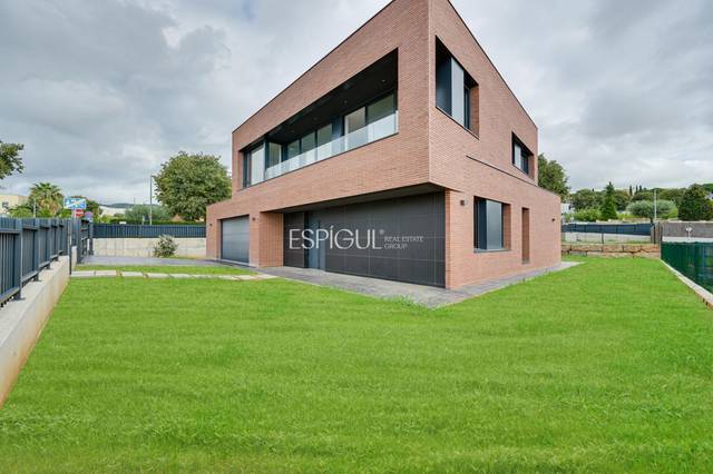 Casa-chalet en Venta en Capcir en Can Quirze