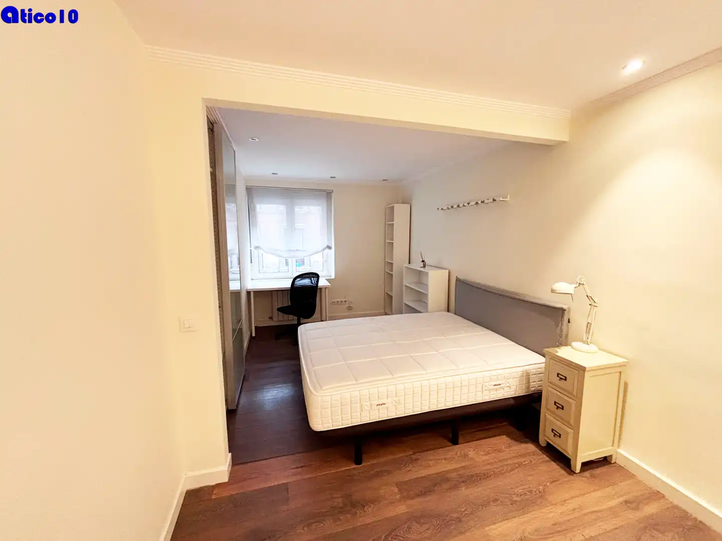 Bedroom of Flat for sale in Oviedo   with Heating, Storage room and Furnished