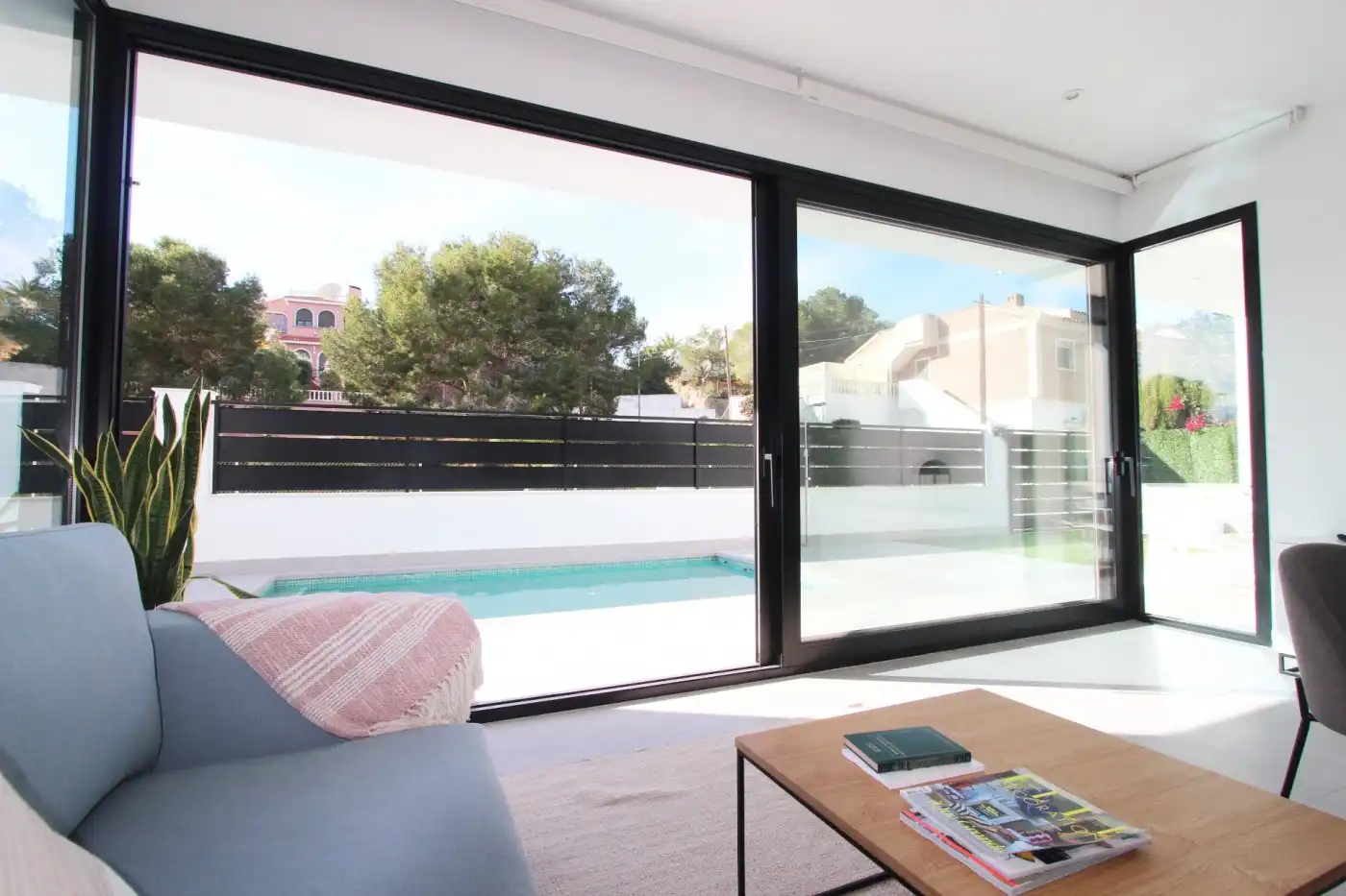 Sala de estar de Casa o chalet en venta en Pilar de la Horadada con Aire acondicionado, Calefacción y Jardín privado