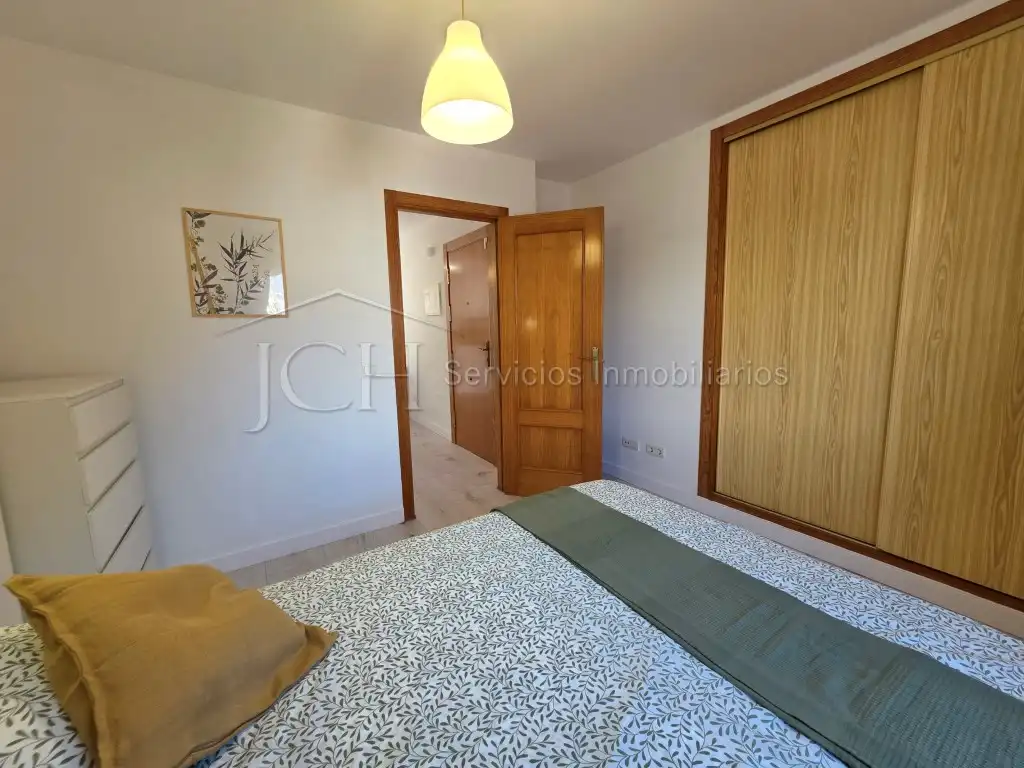 Habitación de Apartamento de alquiler en Mijas con Aire acondicionado, Amueblado y Microondas