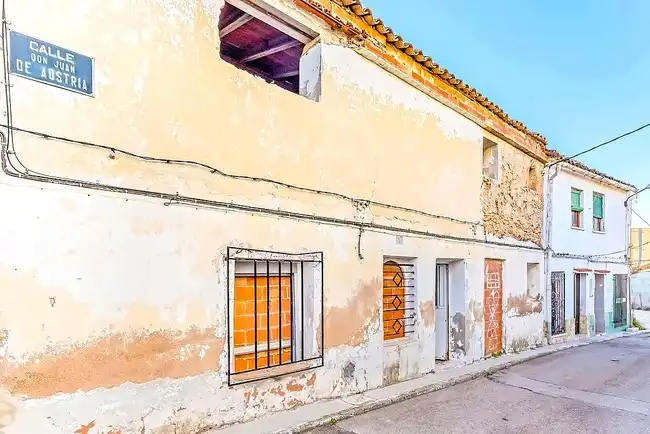 Casa adosada en venda a Don Juan De Austria,, Requena
