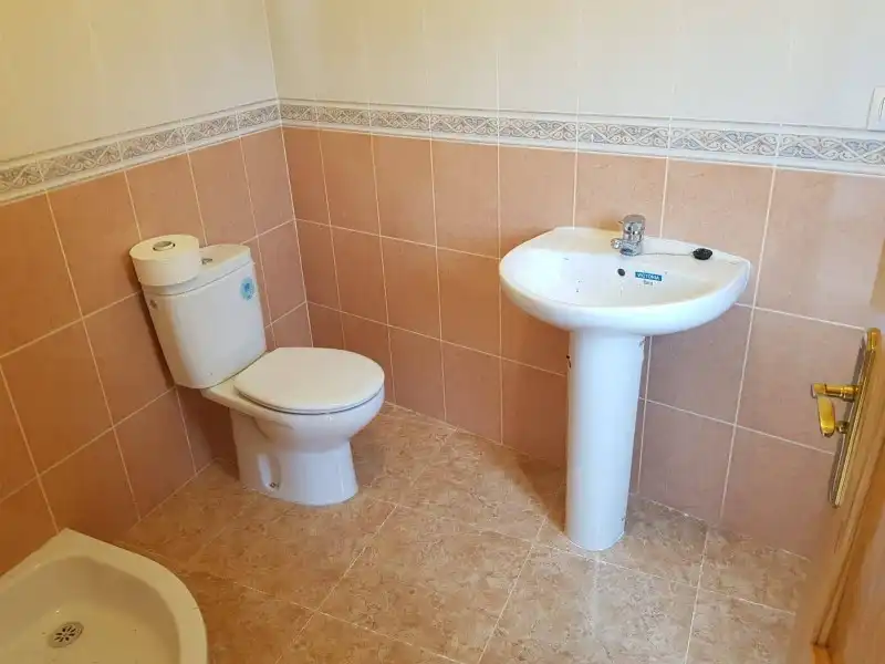 Baño de Casa o chalet en venta en Valdeobispo con Jardín privado y Terraza