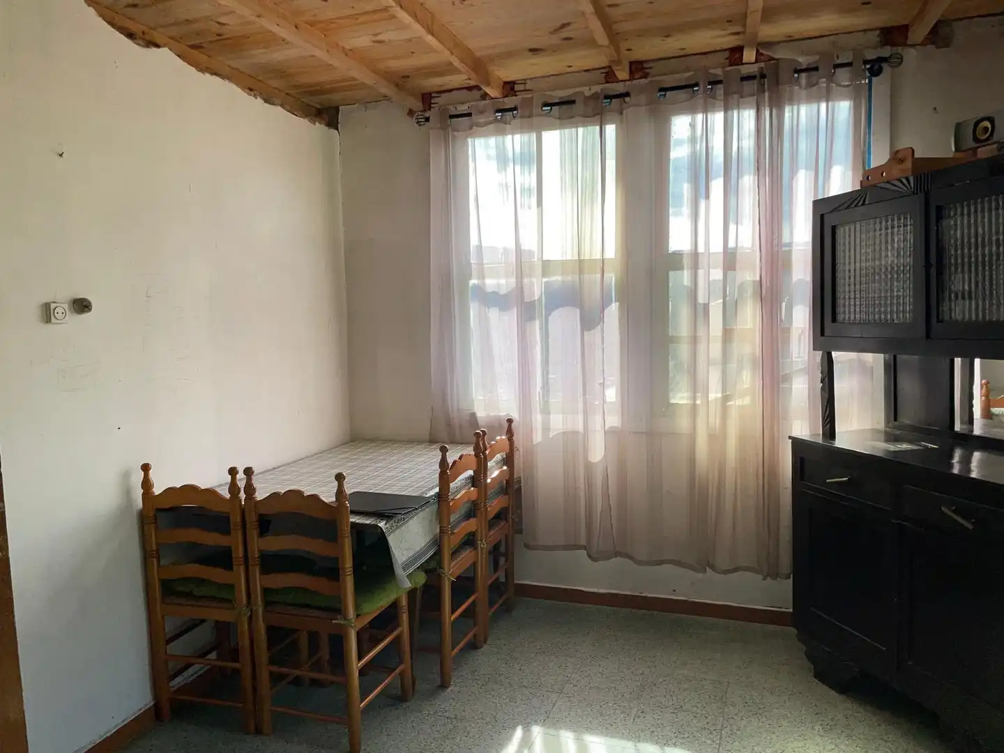 Dormitori de Finca rústica en venda en A Arnoia amb Traster, Moblat i Balcó