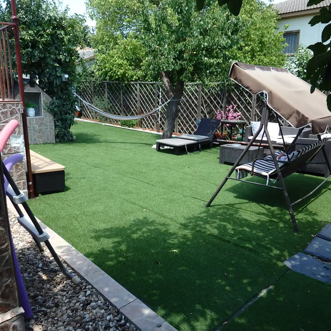 Terrassa de Casa o xalet en venda en Cedillo del Condado amb Aire condicionat, Calefacció i Jardí privat
