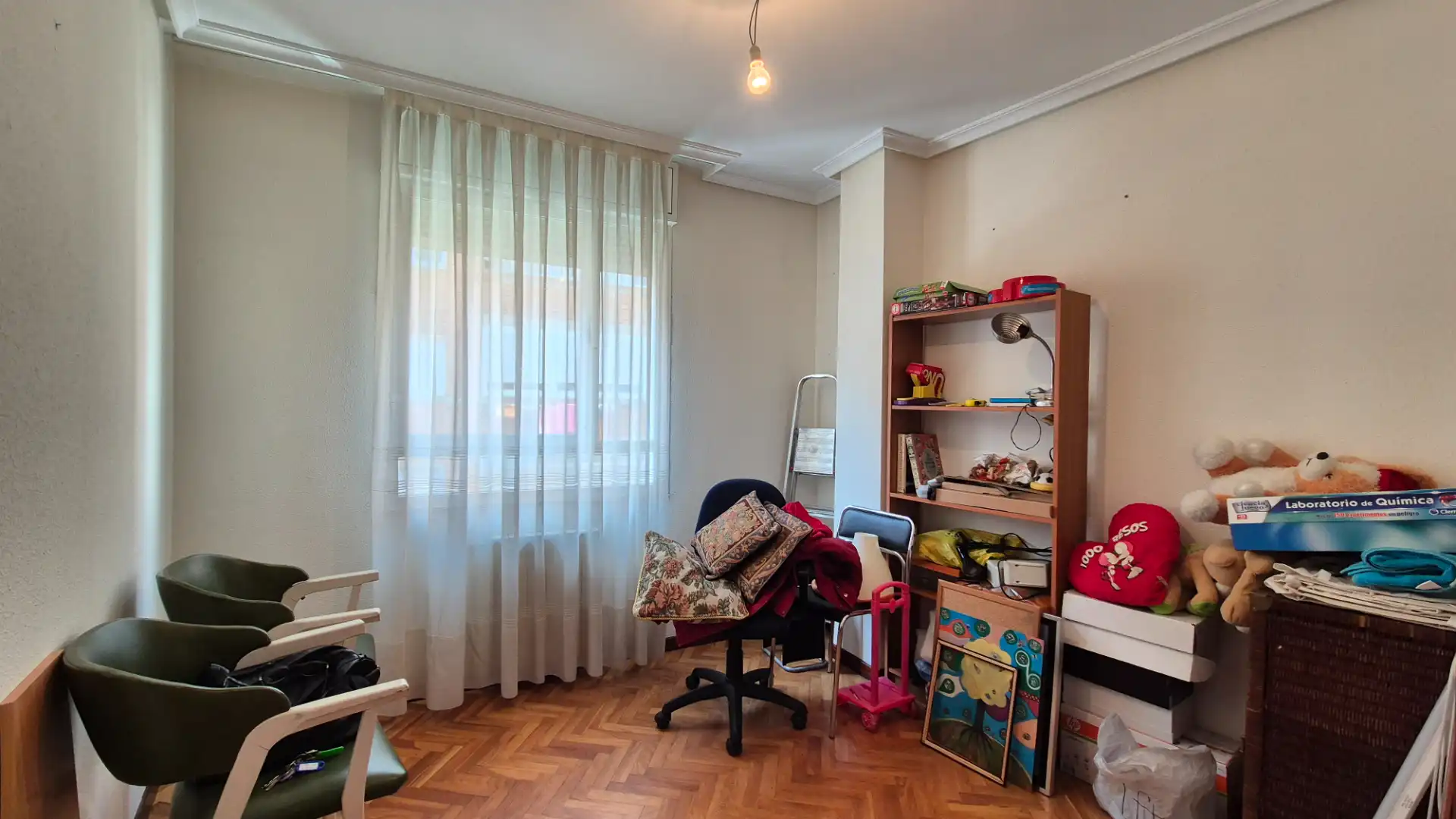 Bedroom of Flat for sale in Palencia  with Heating, Parquet flooring and Storage room