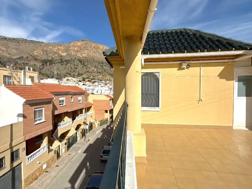 Reihenhaus zum Verkauf in calle Matías rogel 11, imagen 9
