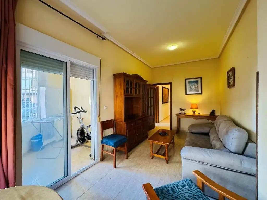 Apartamento con ascensor en venta en Avenida Mediterráneo