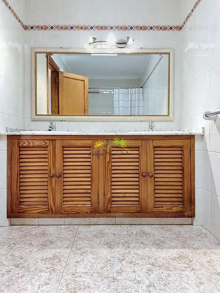 Bany de Casa o xalet en venda en Arrecife amb Terrassa
